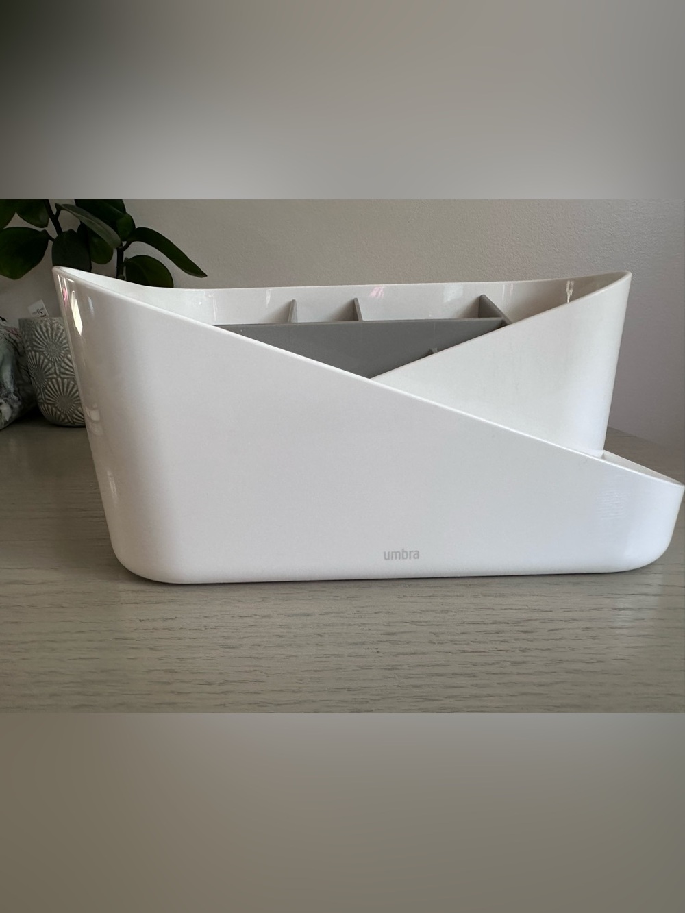 Umbra Glam Cosmetic Organizer